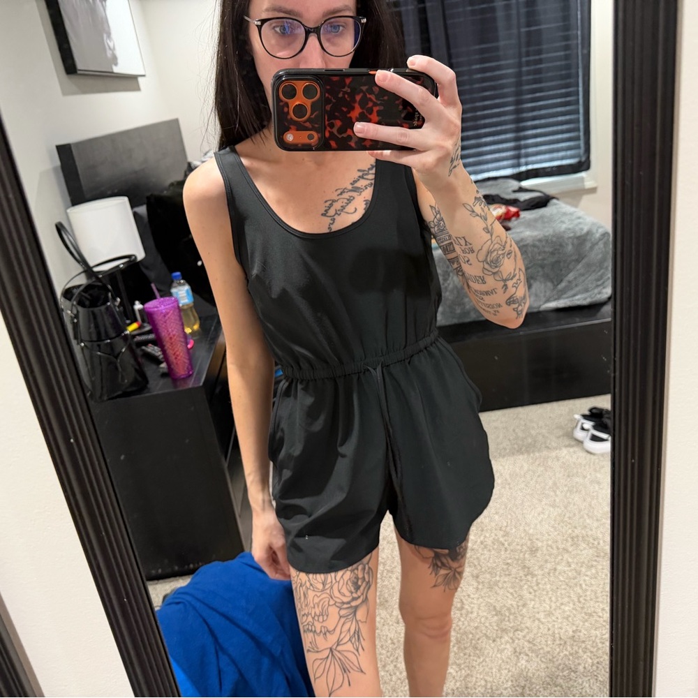 Abercrombie & Fitch Black Sleeveless Romper